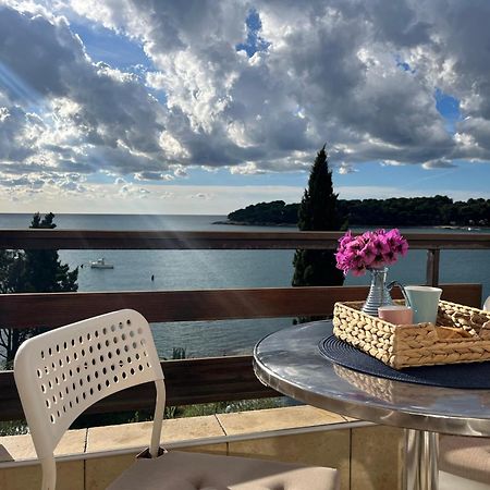 Apartment With A Sea View Pula Exterior foto